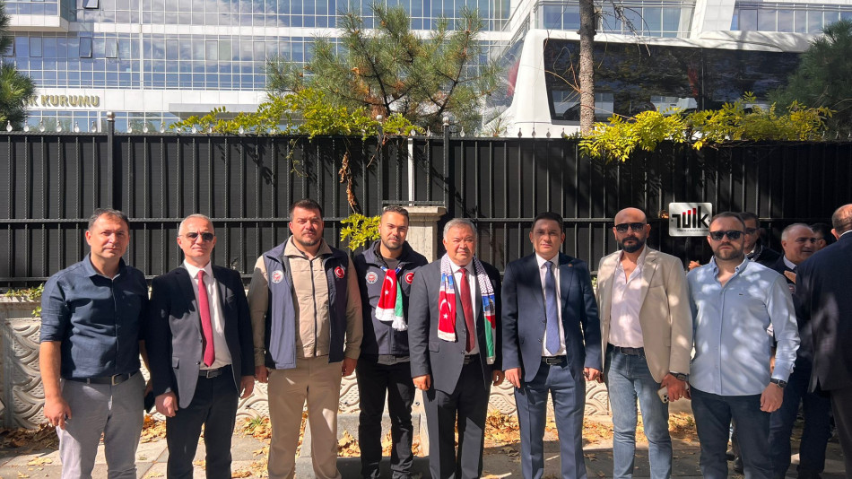 Toplu Sözleşme Tiyatrosu Sona Erdi: Kamu Çalışanları TBMM’yi Göreve Çağırıyor, Gazze İçin Küresel Sumud Filosuna Destek